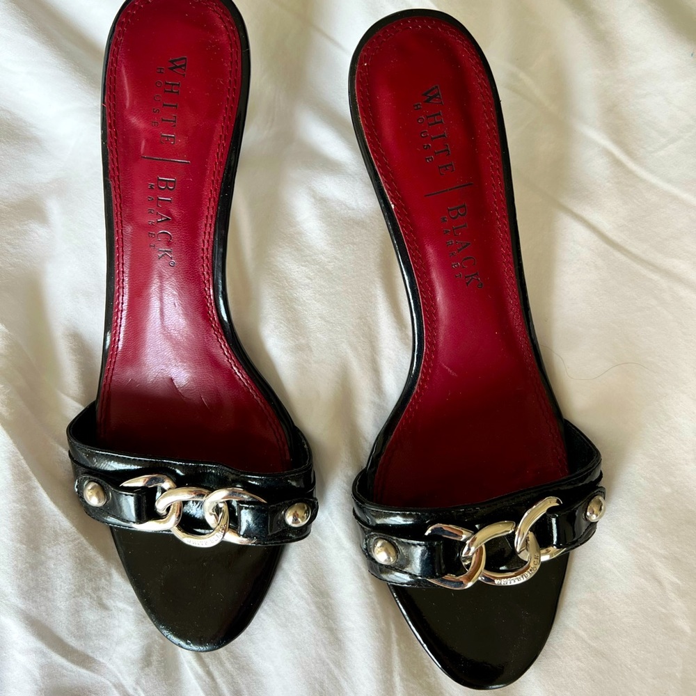 White House Black Market Kitten Heel